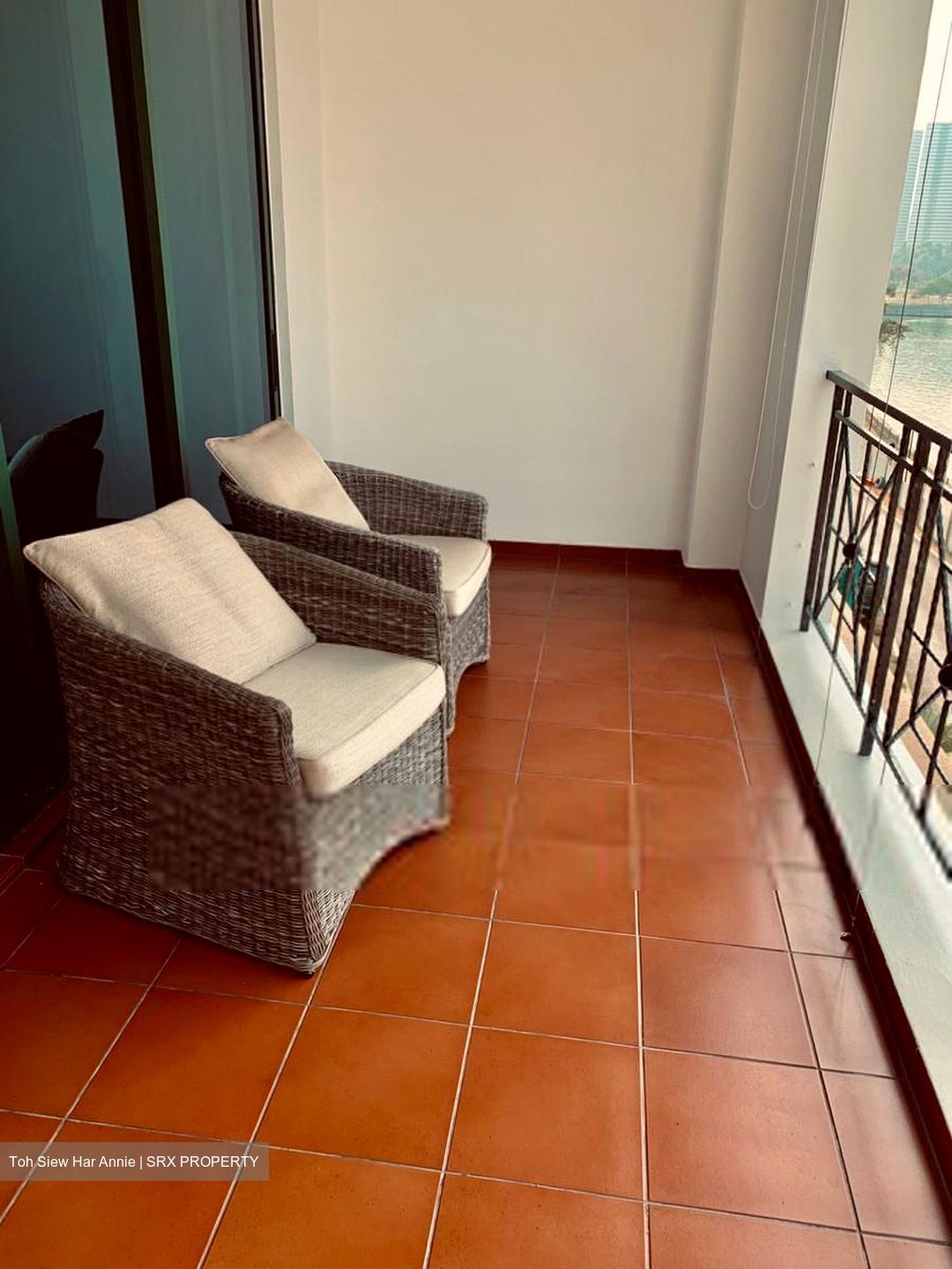 Pebble Bay (D15), Condominium #569795741